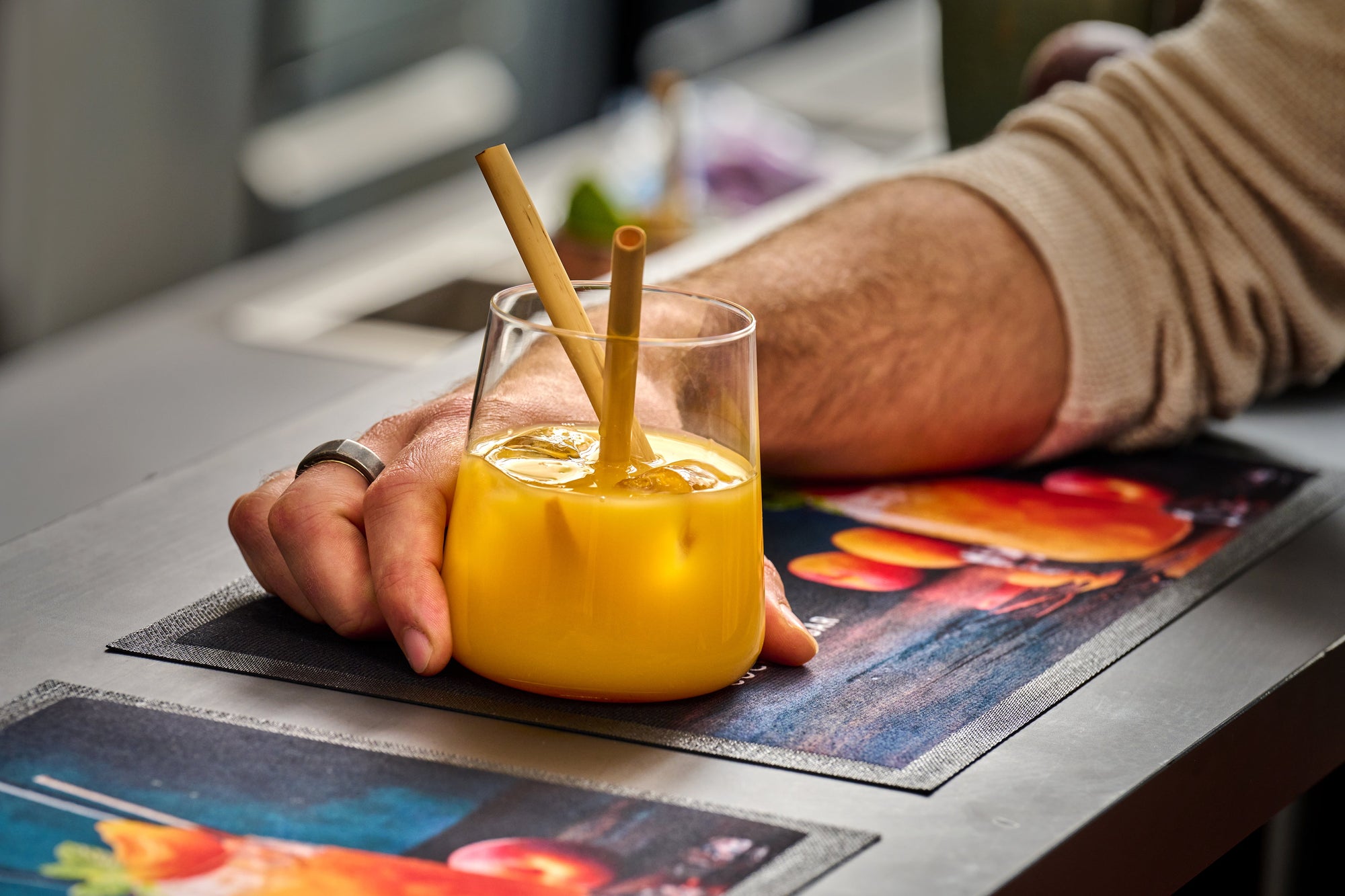 25 Bedruckte Barmatten mit Logo / Thekenmatten 600 mm x 190 mm