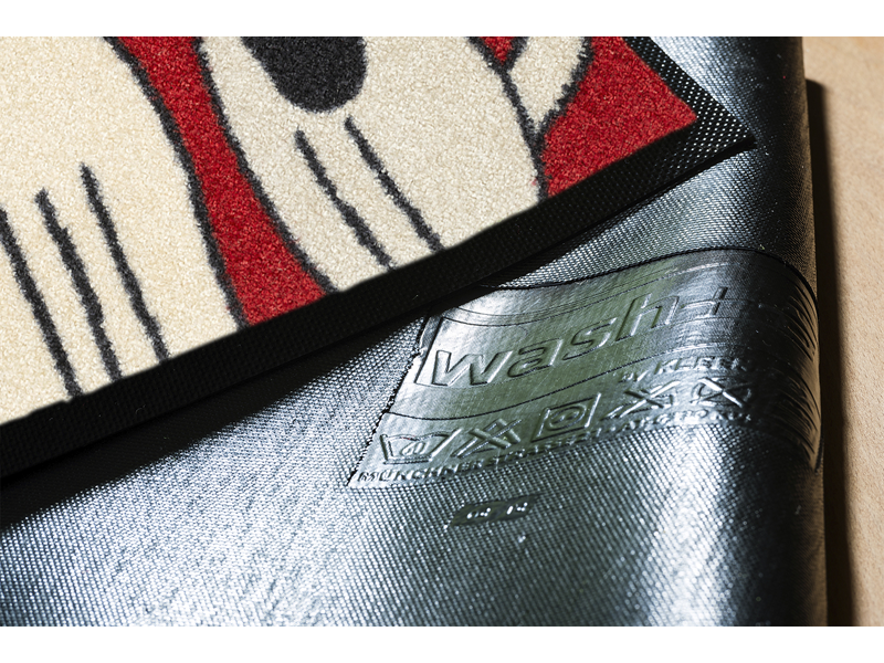 Three Dogs wash + dry Matte