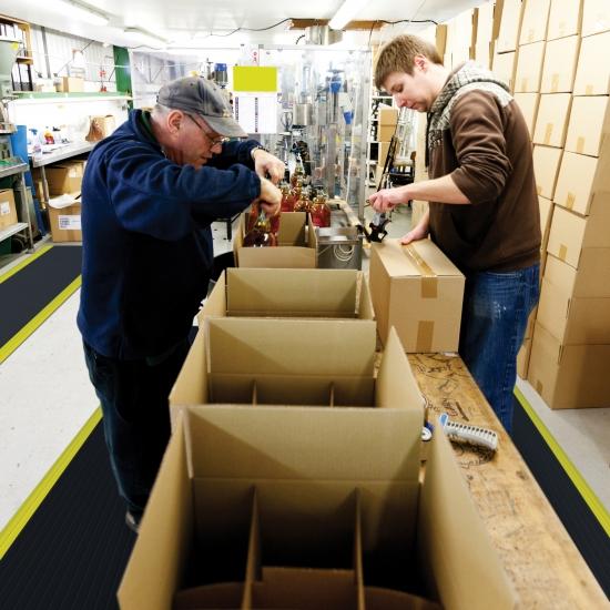 NOTRAX 408 Airug® Plus Anti Ermüdungsmatte SCHWARZ/GELB